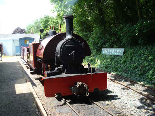 DSC09311 WB 2067 which worked passenger trains at the Amberley gala.JPG (2334808 bytes)